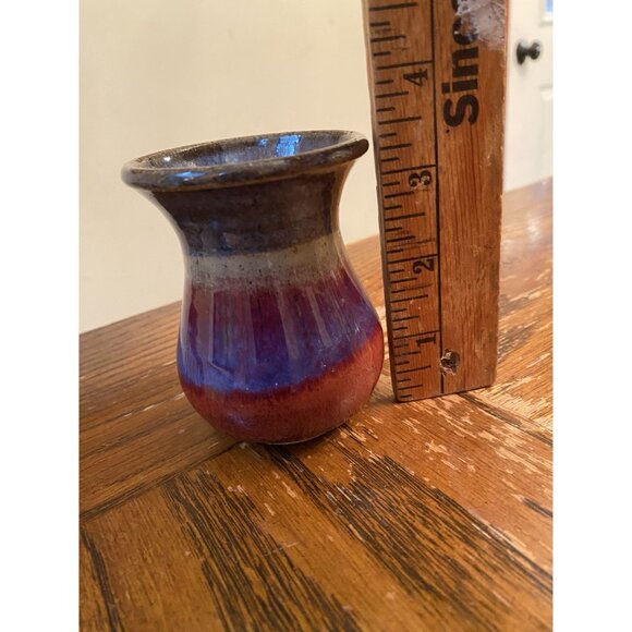 Handcrafted Clay Pottery Dandelion Vase With Gradient Blue & Red Glaze 3.5" tall - Picture 4 of 4